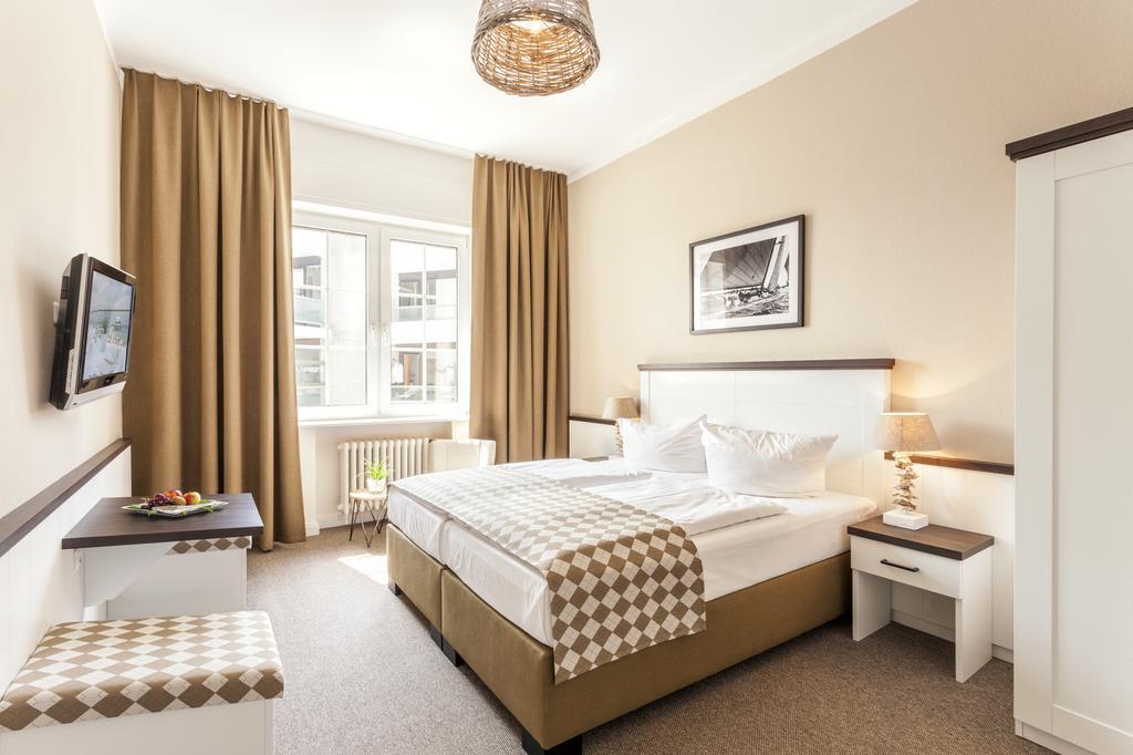 Hotel Strandschloesschen Lubeck Luaran gambar