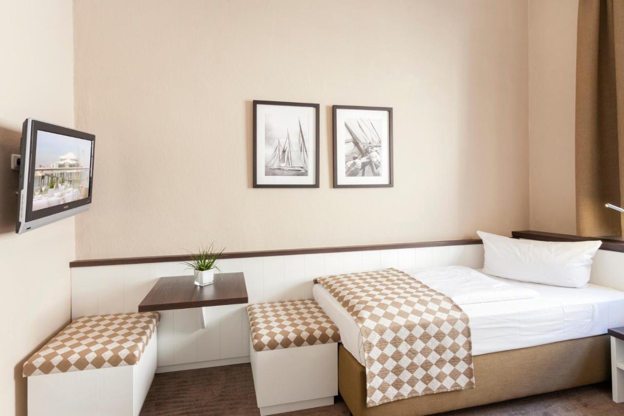 Hotel Strandschloesschen Lubeck Luaran gambar