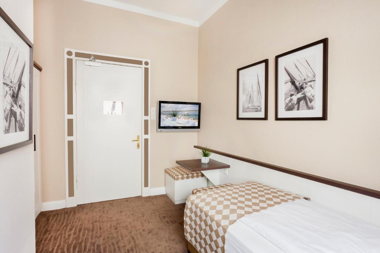 Hotel Strandschloesschen Lubeck Luaran gambar