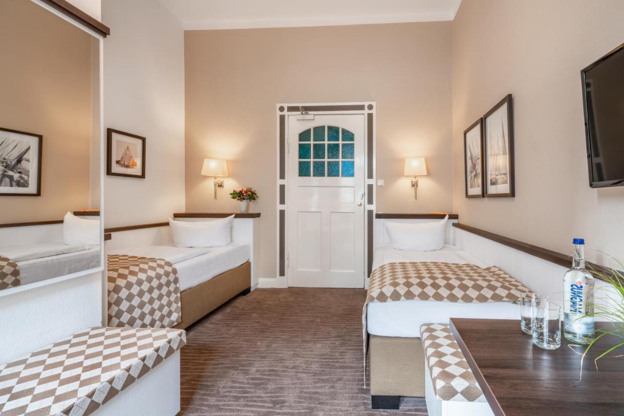 Hotel Strandschloesschen Lubeck Luaran gambar