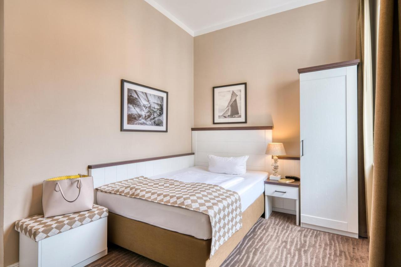 Hotel Strandschloesschen Lubeck Luaran gambar